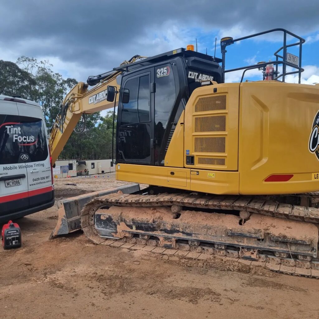 Tint_Focus_Excavator_14